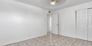 157 CHERRY Street Gallery 24