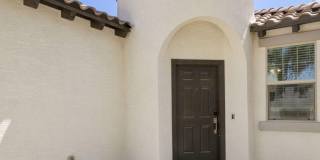 2930 N RAVEN -- Gallery 31