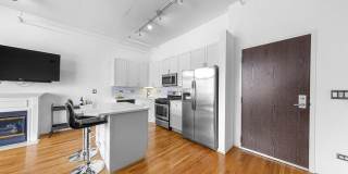 950 W MONROE Street Gallery 9
