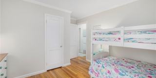 133 Carroll Avenue Gallery 25