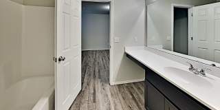 Very Nice 3 Bedroom 2 Bath Home in Yukon Schools. Gallery 12