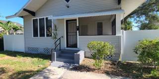 Charming Two bedroom one bath with huge backyard Gallery 1