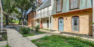 TERRELL HILLS TOWNHOUSE Gallery 3