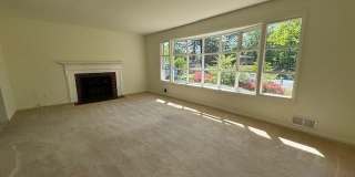4629 HILLBROOK DR Gallery 28
