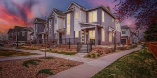 Charming 3BR Townhome in Denver Gallery 1