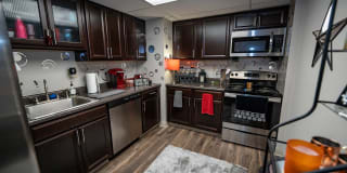 Laurel Village Apartments Gallery 3