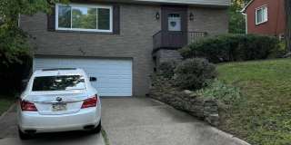 Beautifully Updated 4-Bedroom Home in Mt. Lebanon! Gallery 1