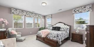 Comfortable & Welcoming 2BD/2BA Home in a Prestigious 55+ HOA Community! Gallery 10
