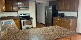 Lovely 4 bedroom Colonial Gallery 12