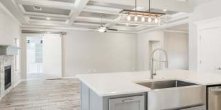 BEAUTIFUL 5 BED HOME  FOR LEASE Gallery 29