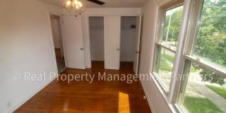 4-Bedroom Home – Renovated Kitchen and 4-Season Sunroom on a Corner Lot Gallery 26
