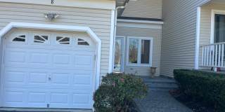 8 Lindbergh Circle Gallery 1