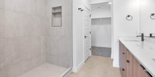 HURRICANE TOWNHOME!! Pet Friendly! Gallery 22