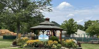 330 Shore Drive Gallery 16