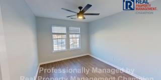 Cute 3 BD/2 BA Townhome Style Near UNCW Gallery 18