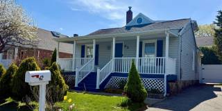 42 Wells Avenue Gallery 1