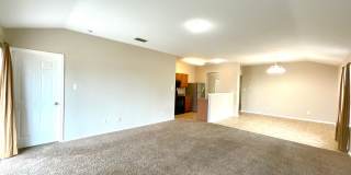 Charming 3-Bedroom Cul-de-Sac Home with Fenced Yard & Garage! Gallery 25