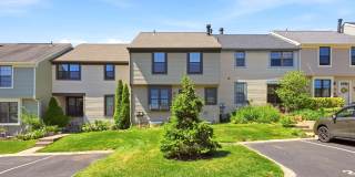 204 LIVINGSTON Court Gallery 38