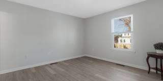 5004 ROANOKE Place Gallery 13