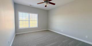 Spacious 4-Bedroom Home with Large Yard and Dual Garages in Cookeville Gallery 13