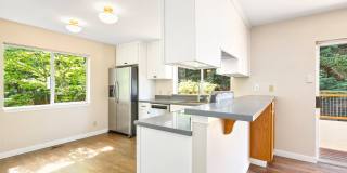 Beautiful Renovated Four Bedroom House for Rent in Renton Washington Beautiful Renovated Four Bedroom House for Rent in Renton Washington Gallery 22