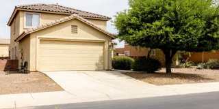 Spacious Two-Story 4 Bedroom with Upstairs Family Room & Large Encolsed Backyard! Gallery 1