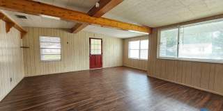 4 Bedroom, 3 Bath HOUSE with a detached 1 Bedroom and 1 bath in Lakeland *MOVE-IN SPECIAL* Gallery 5