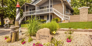 Harbour Pointe Apartments Gallery 41