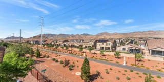 Check this Beautiful 2 story Home in a corner lot at end of the street Gallery 40