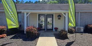 Creekside Place Apartments Gallery 1