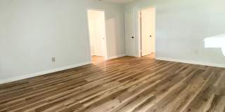 1016 Alba Drive 2/1, Half Duplex Gallery 6