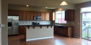 Beautiful Spacious 4BD/2.5BA Home Gallery 6