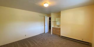 Four Bedroom Home Near Campus Gallery 14