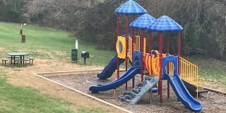 Jamestowne Apartments & Townhomes Gallery 1