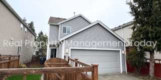 Great 3 bed and 3 bath home in Spanaway! Gallery 3