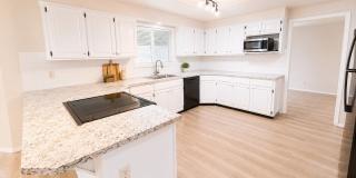 Beautifully Updated West Linn Home Near West Linn High School Gallery 12