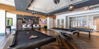 500 West Trade 500 West Trade Gallery 5