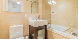 585 6th Avenue Gallery 7