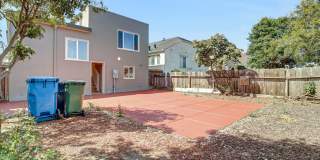 Spacious Westlake Home Gallery 28