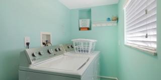 832 Green Street Gallery 22