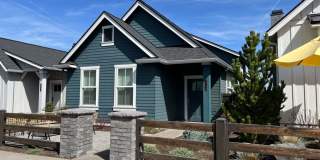 FOR RENT - Furnished 3 bed, 2 bath NorthWest Crossing Modern Townhome Gallery 1