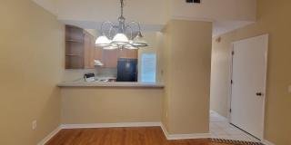 2/2.5 Townhome Mile Run Gallery 10