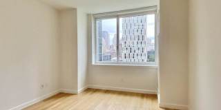 300 NORTH END AVE. Gallery 9