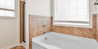 Pet Friendly Three Bedroom with Bonus! Gallery 16