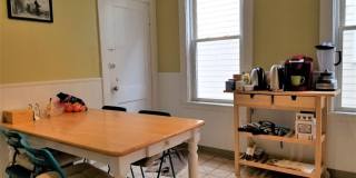 Spacious 3BR Near Coolidge Corner | 1,300 SF | Laundry On-Site | Cats OK | 9/1 Gallery 10