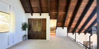 Stunning Alta Heights Hillside Home with Panoramic Views & Expansive Deck Gallery 31