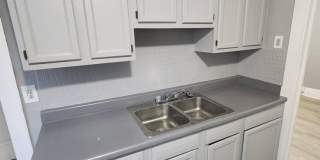 Charming 3-Bedroom Property in Prime Location ( SECTION 8 VOUCHERS ACCEPTED) Move in Today and Get 50% discount on your 2nd month rent Gallery 24