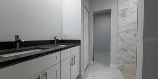 744/746 EISENHOWER Boulevard Gallery 14