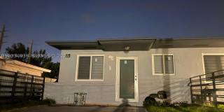 225 SW 76th Ct Gallery 1