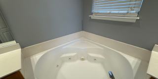 3 Bedroom Home available w/fenced yard Gallery 23
